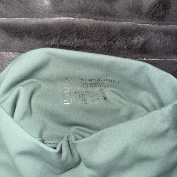 P'tula Women's High-Waisted Light Green Bike Shorts - Picture 2 of 3